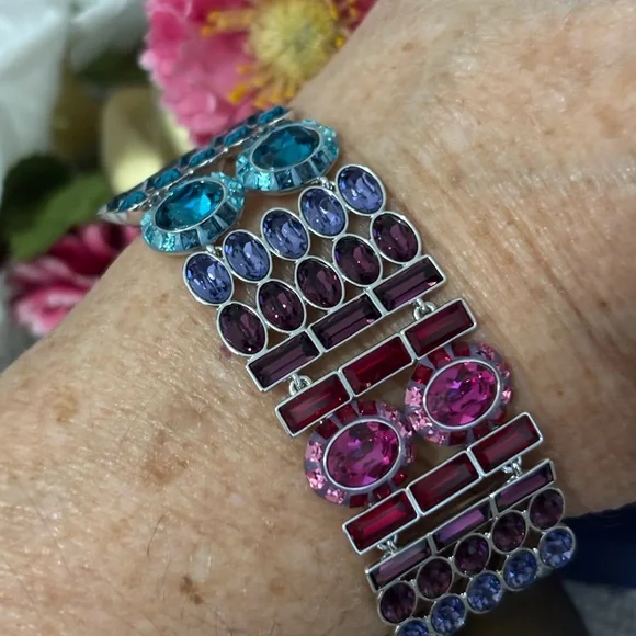 💎🦢 Swarovski Eminence Multicolor Crystal Link Bracelet - Picture 5 of 10